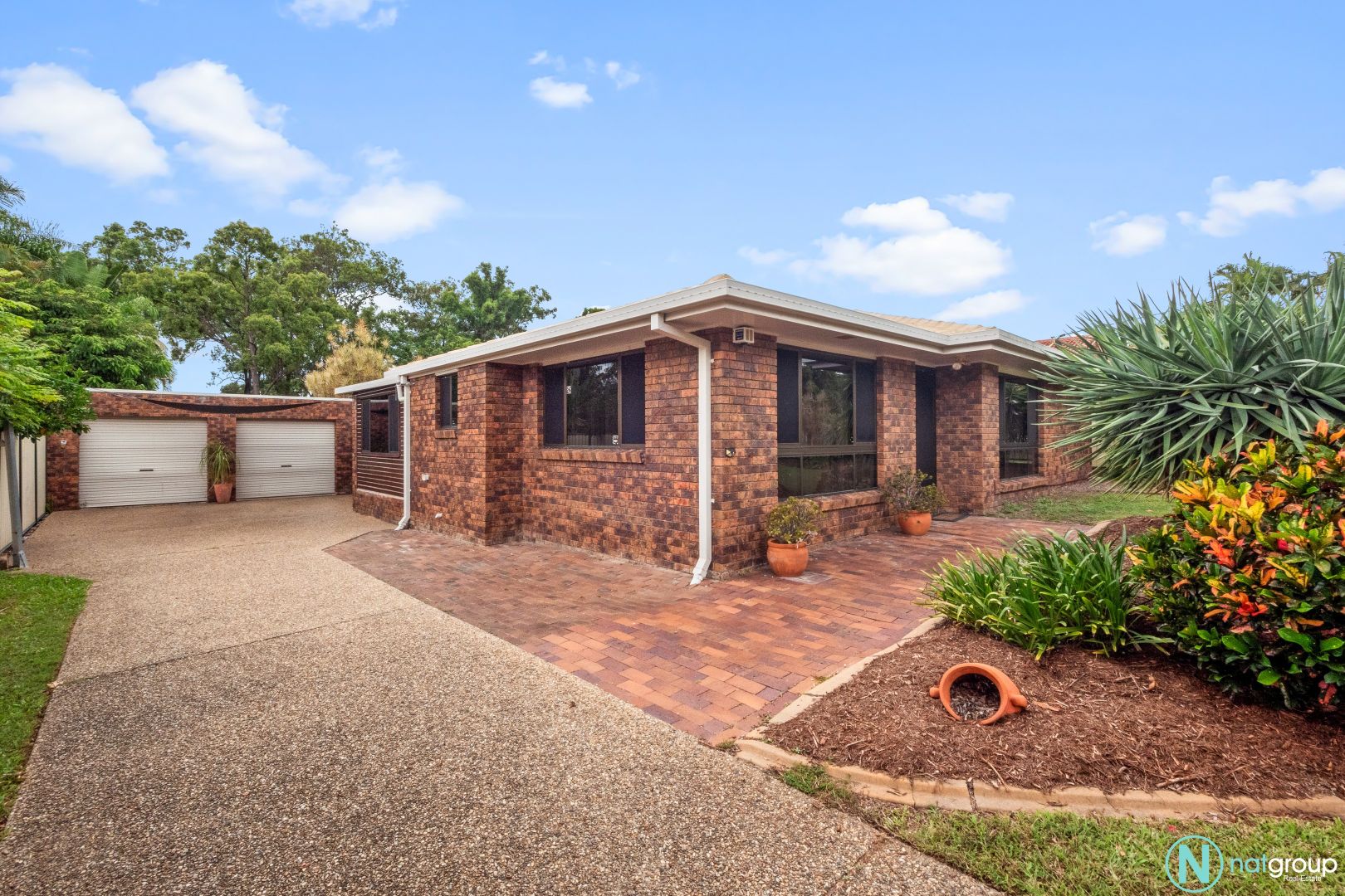 20 Owens Crescent, Regents Park QLD 4118, Image 2