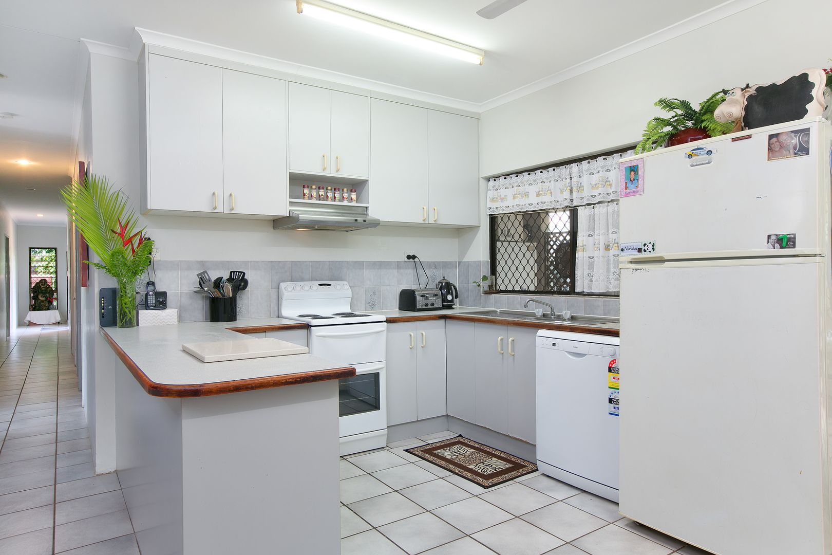 2 Vianen Close, Bentley Park QLD 4869, Image 1