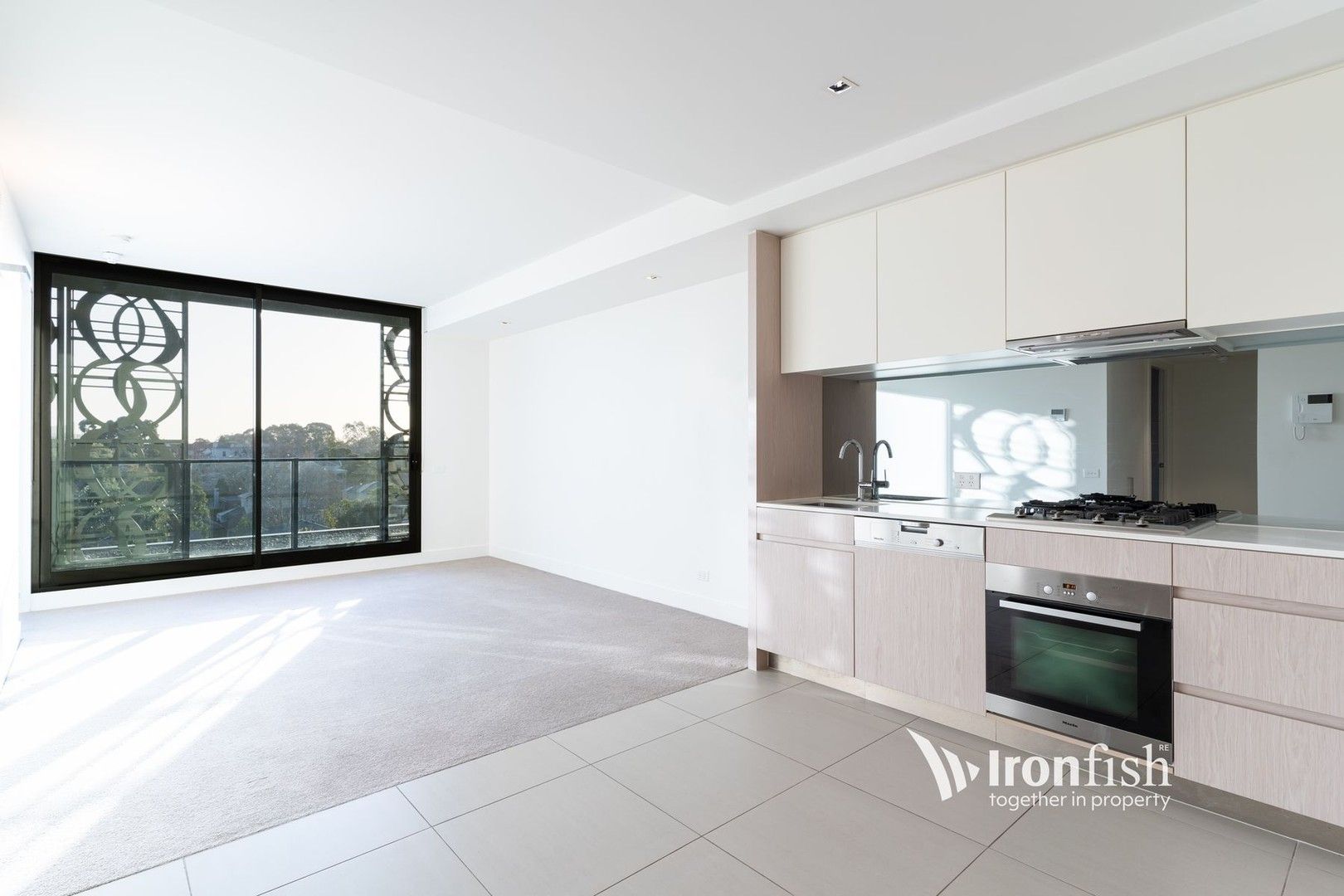 2 bedrooms Apartment / Unit / Flat in 508/862 Glenferrie Road HAWTHORN VIC, 3122