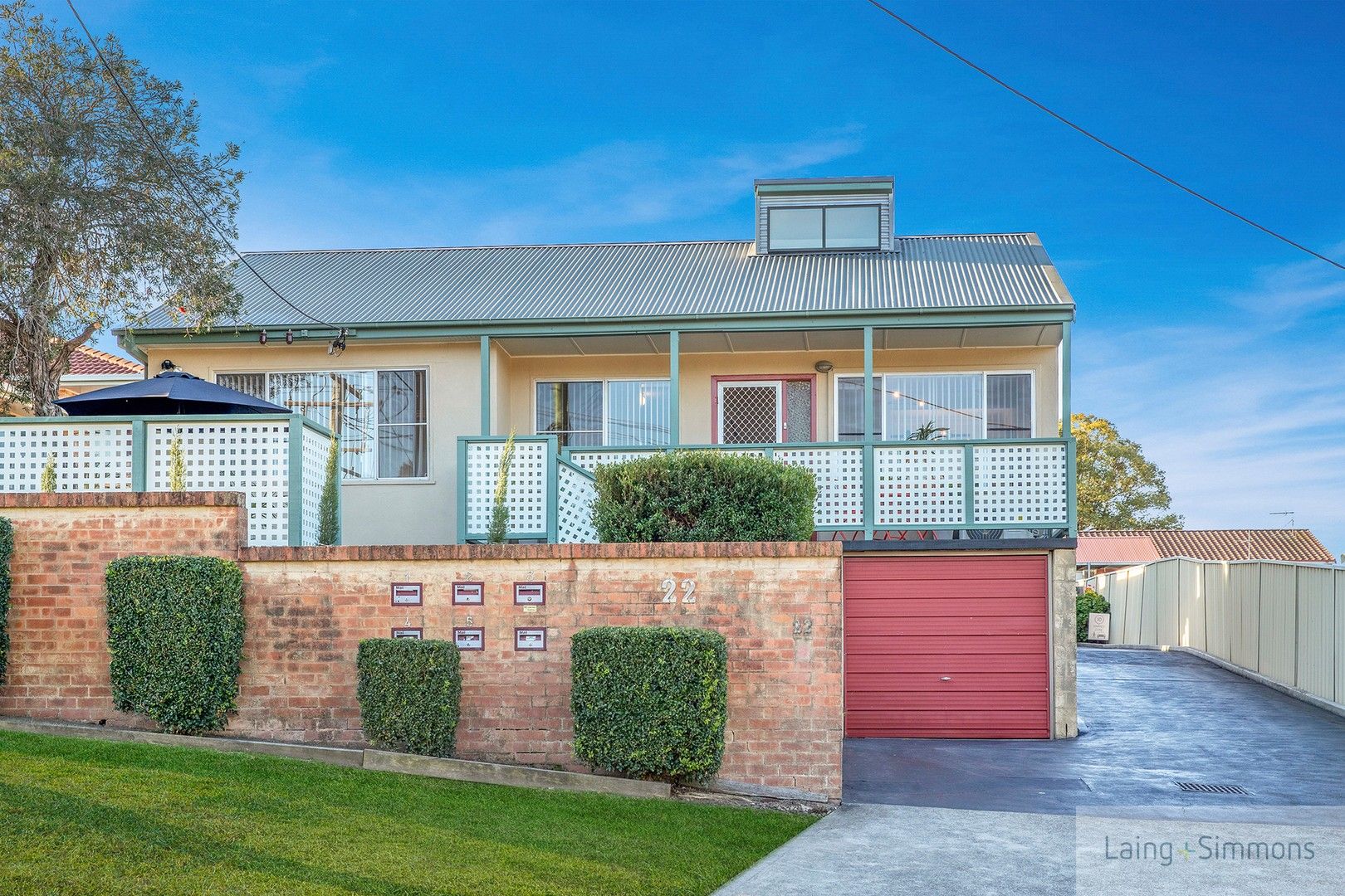 3 bedrooms Townhouse in 1/22 Croudace Road ELERMORE VALE NSW, 2287