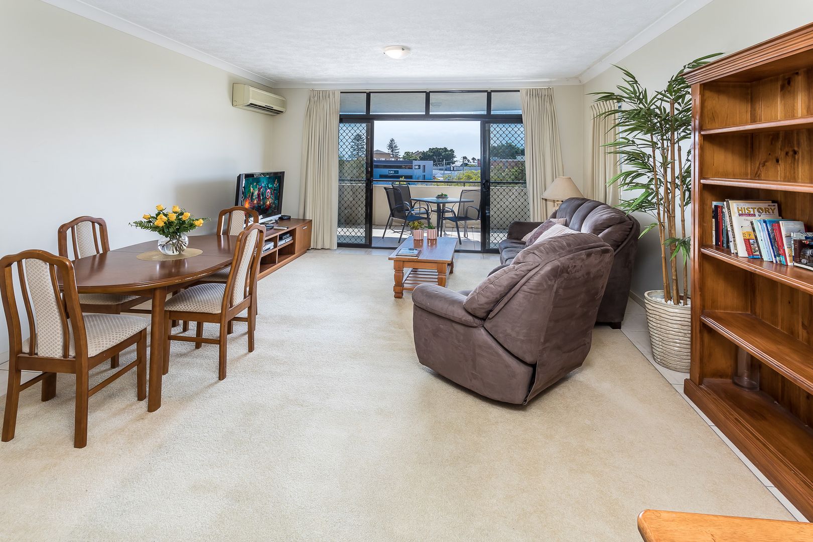 7/33 HUMPYBONG ESPLANADE, Redcliffe QLD 4020, Image 2