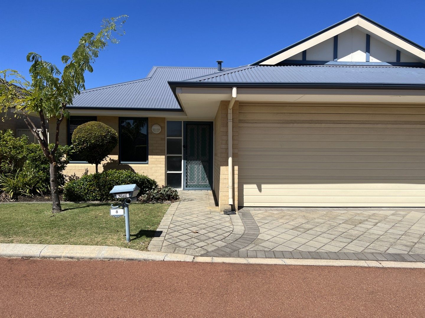 2 bedrooms House in 8 Imperial Circuit MADELEY WA, 6065