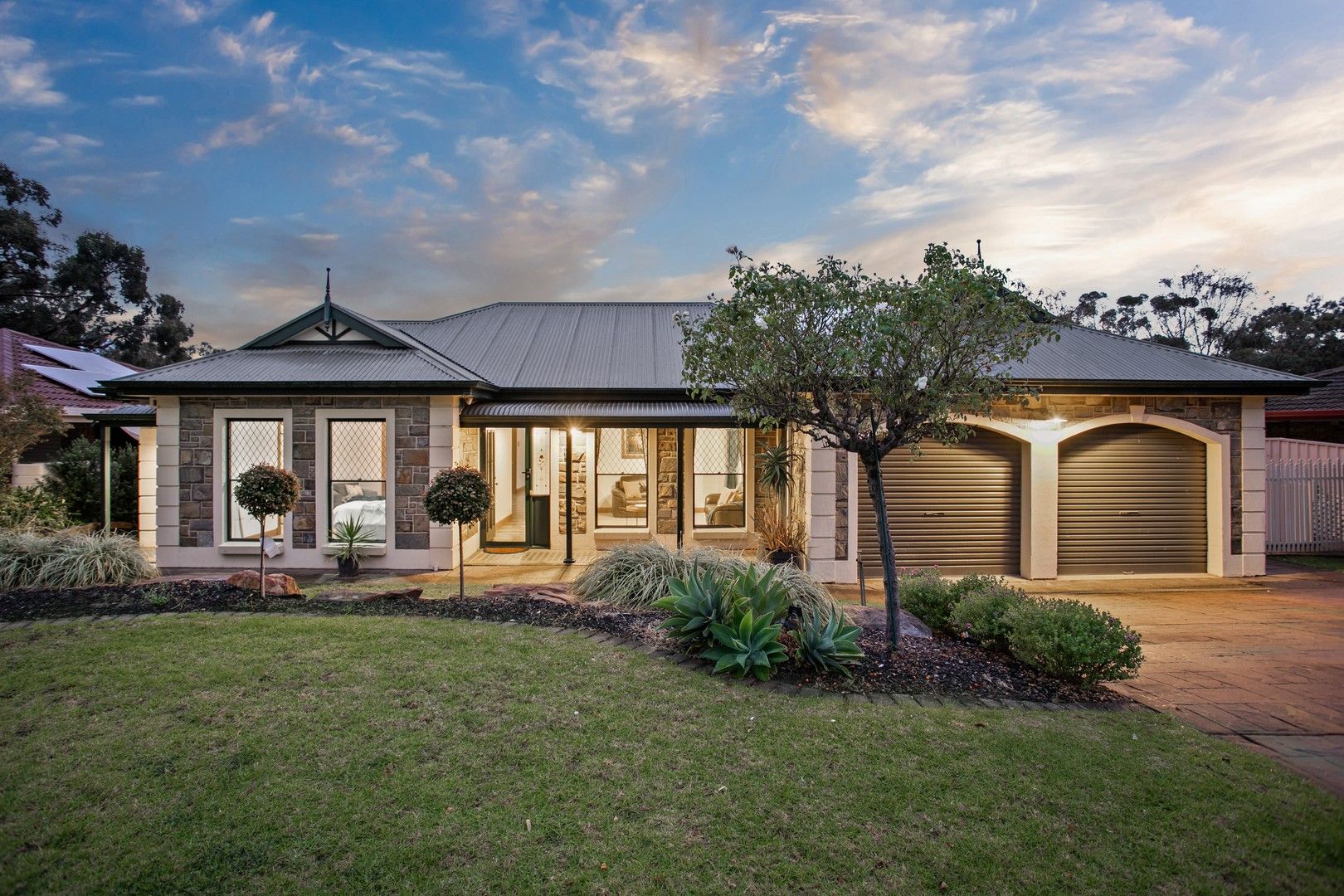 2 Stables Lane, Woodcroft SA 5162, Image 0