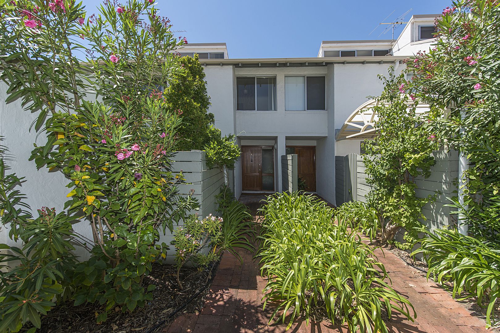 4/8 Sandgate Street, South Pert Property History & Address Research