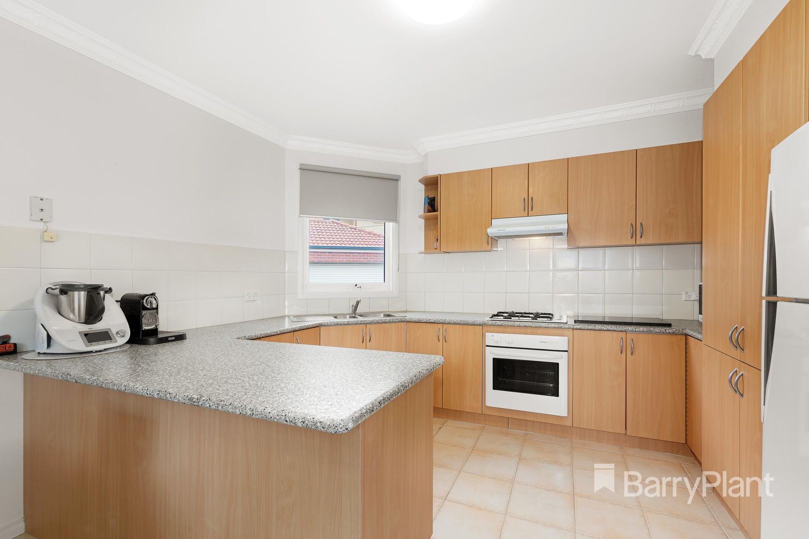 2a Fernside Avenue, Briar Hill VIC 3088, Image 2