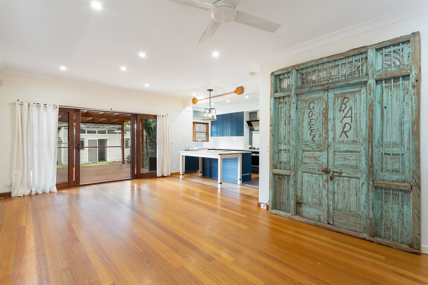 5 bedrooms House in 11 Grenfell Street BLAKEHURST NSW, 2221