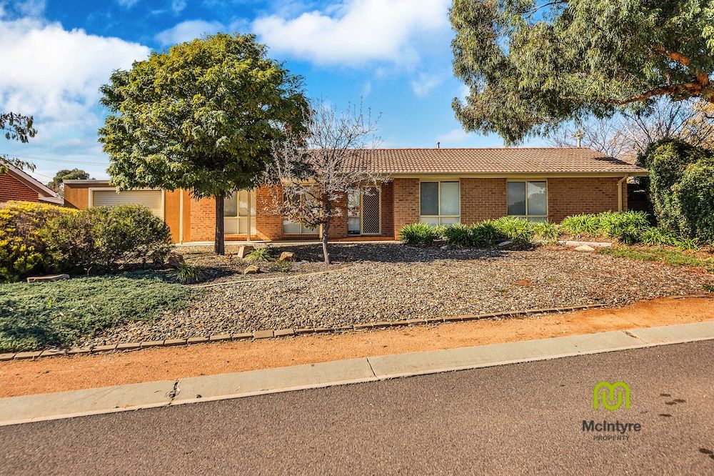 5 Quambone Place, Isabella Plains ACT 2905, Image 1