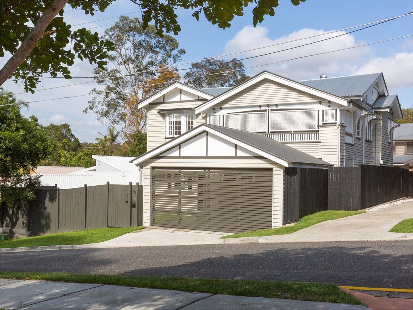5 bedrooms House in 20 Monoplane Street ASHGROVE QLD, 4060