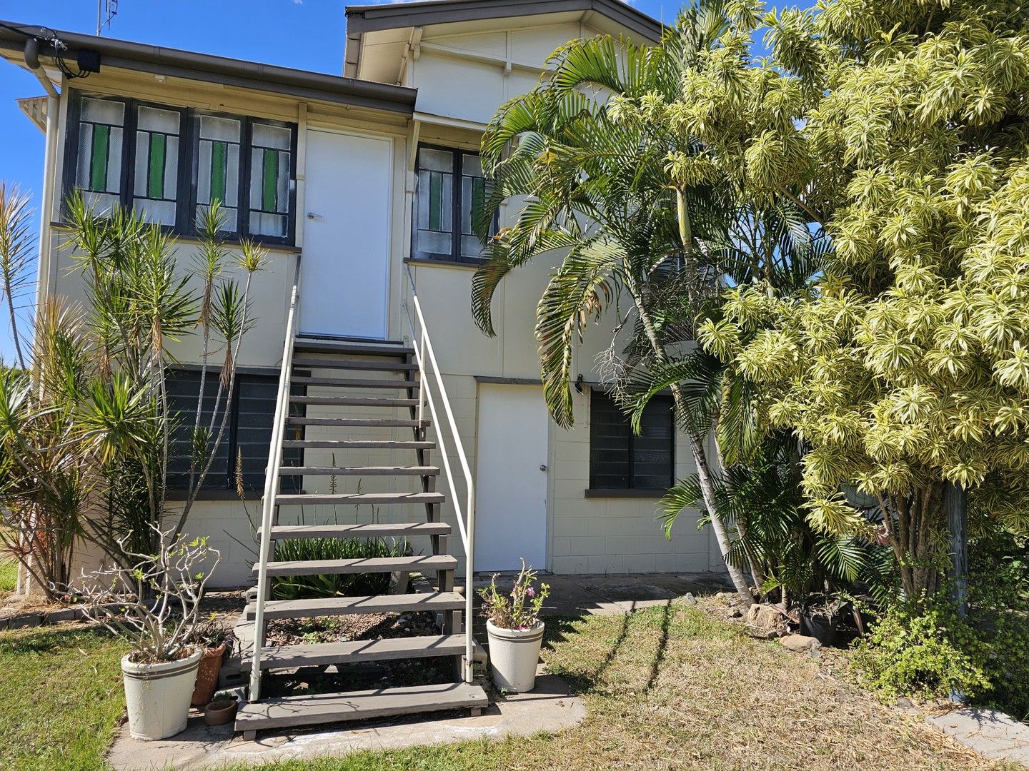 2 bedrooms House in 7 Fourth Avenue HOME HILL QLD, 4806