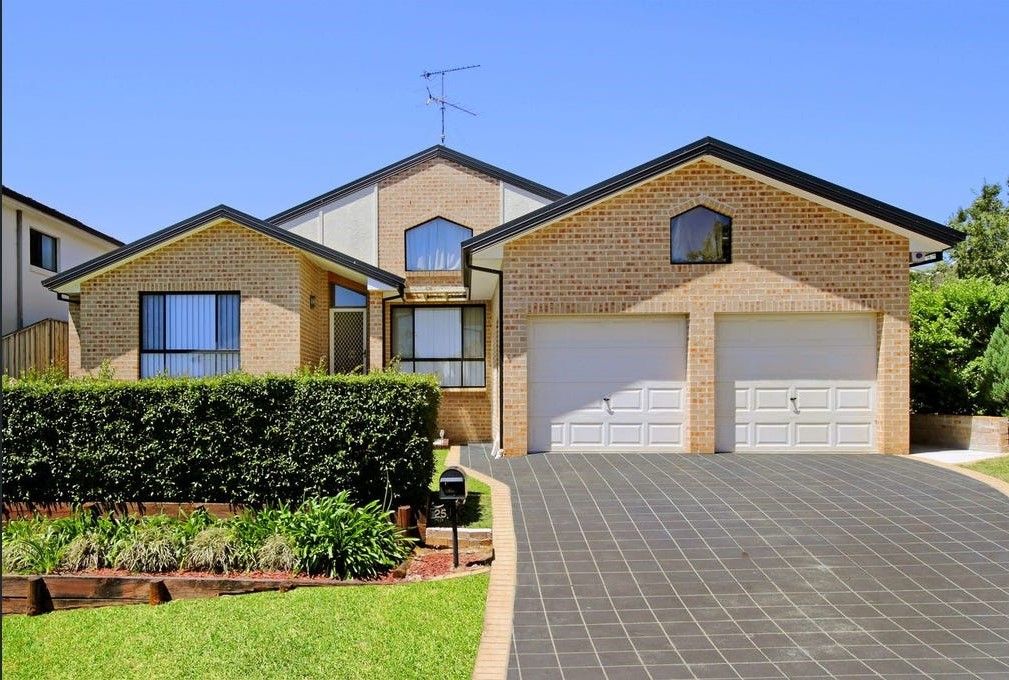 4 bedrooms House in 25 Buller Circuit BEAUMONT HILLS NSW, 2155