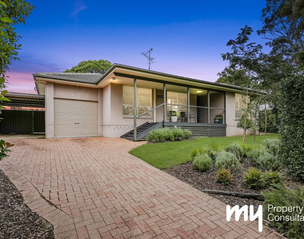 15 Greenaway Avenue, Camden South NSW 2570