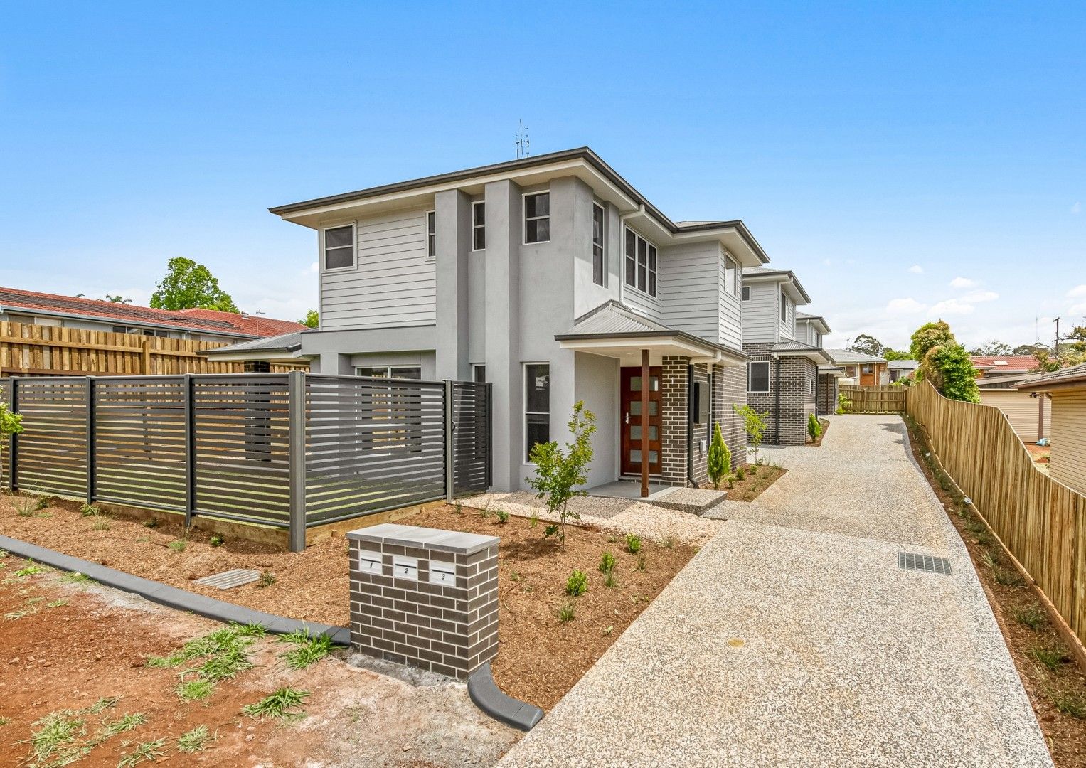 3 bedrooms Apartment / Unit / Flat in 3/241A MacKenzie Street MOUNT LOFTY QLD, 4350