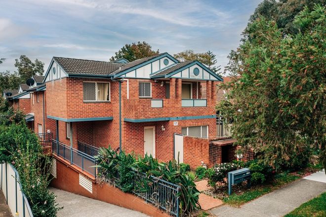 Picture of 2/17 Graham Rd, NARWEE NSW 2209
