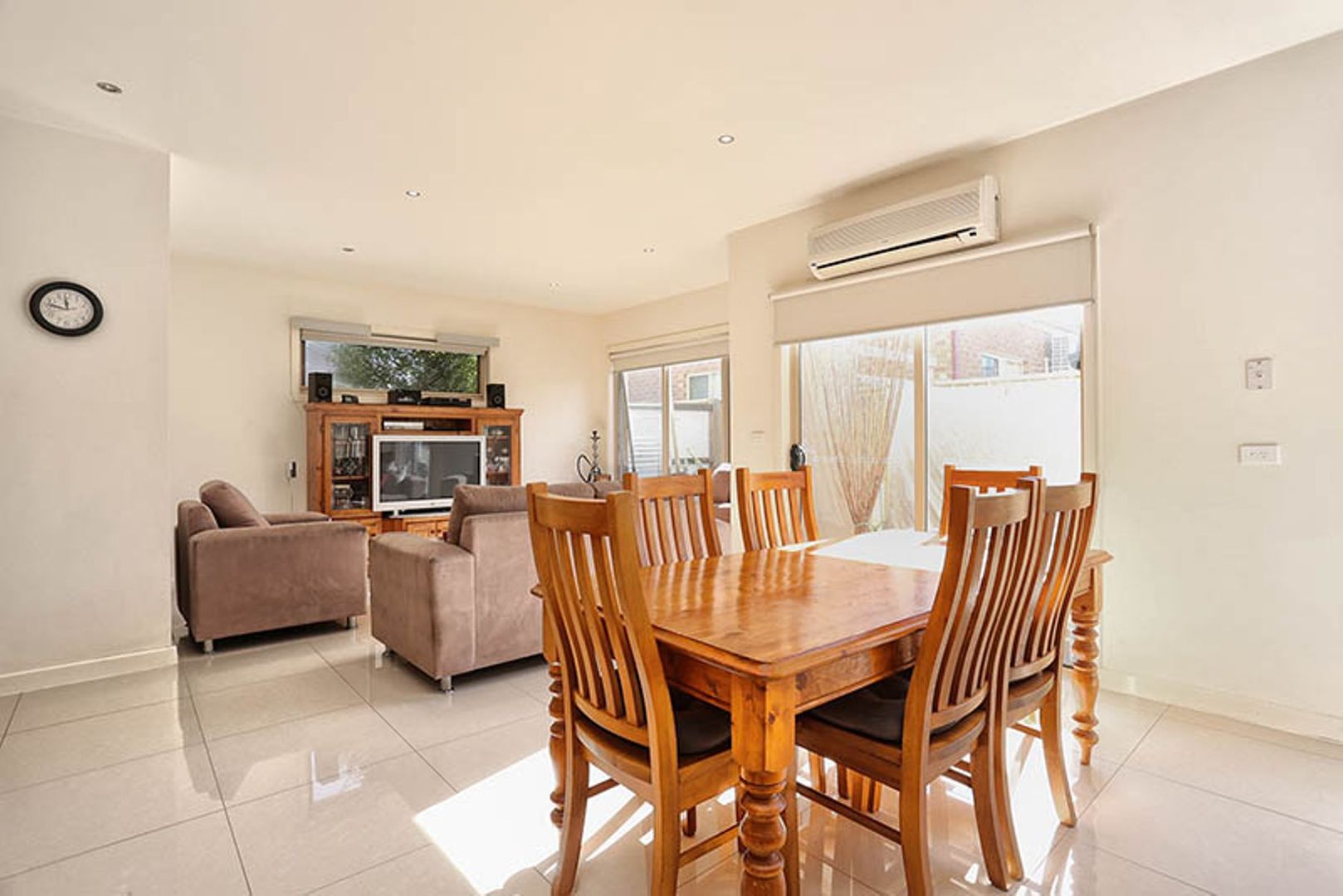 6/30 Cranwell Square, Caroline Springs VIC 3023, Image 2