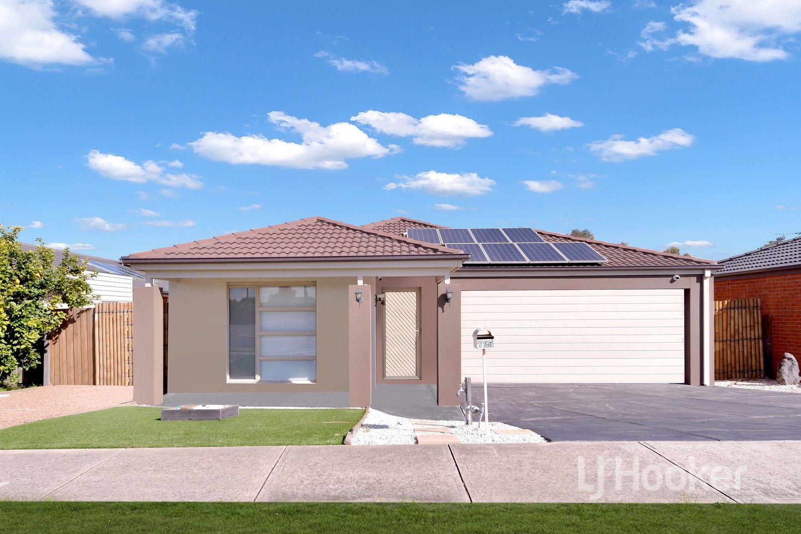 4 bedrooms House in 725 High Street MELTON WEST VIC, 3337