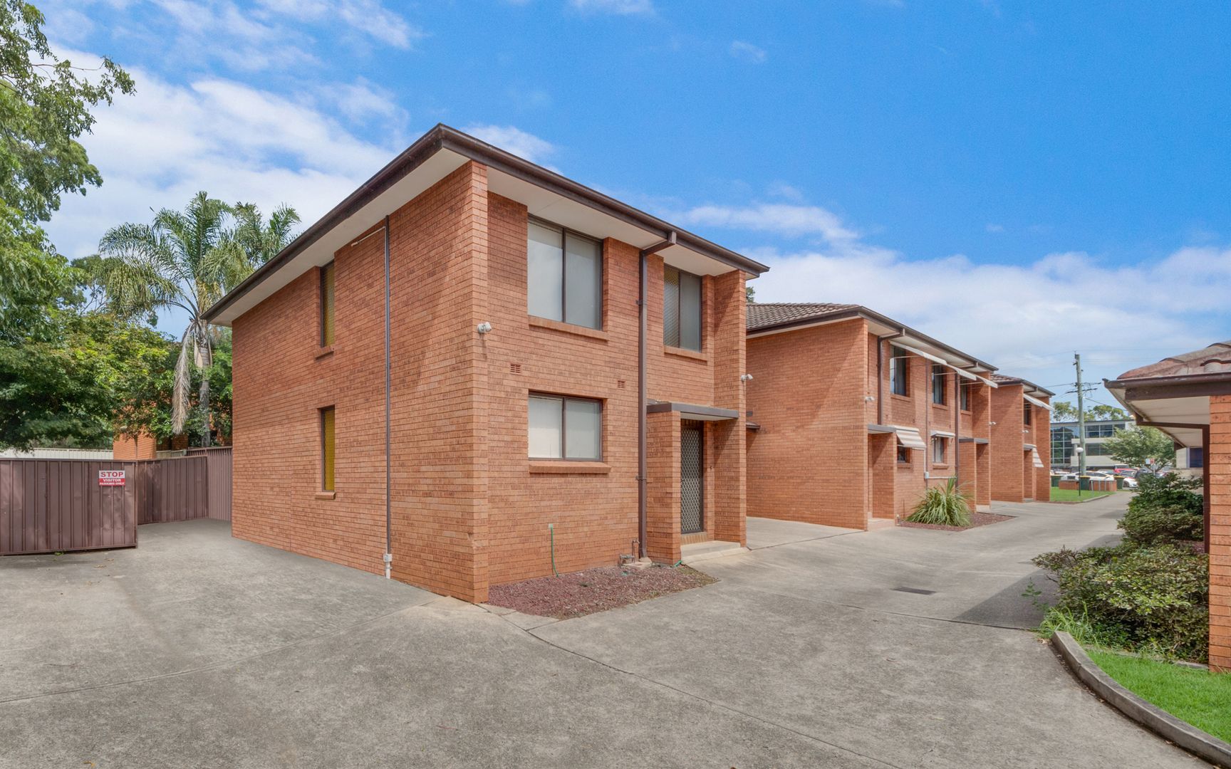 4/30 Broughton Street, Campbelltown NSW 2560, Image 1