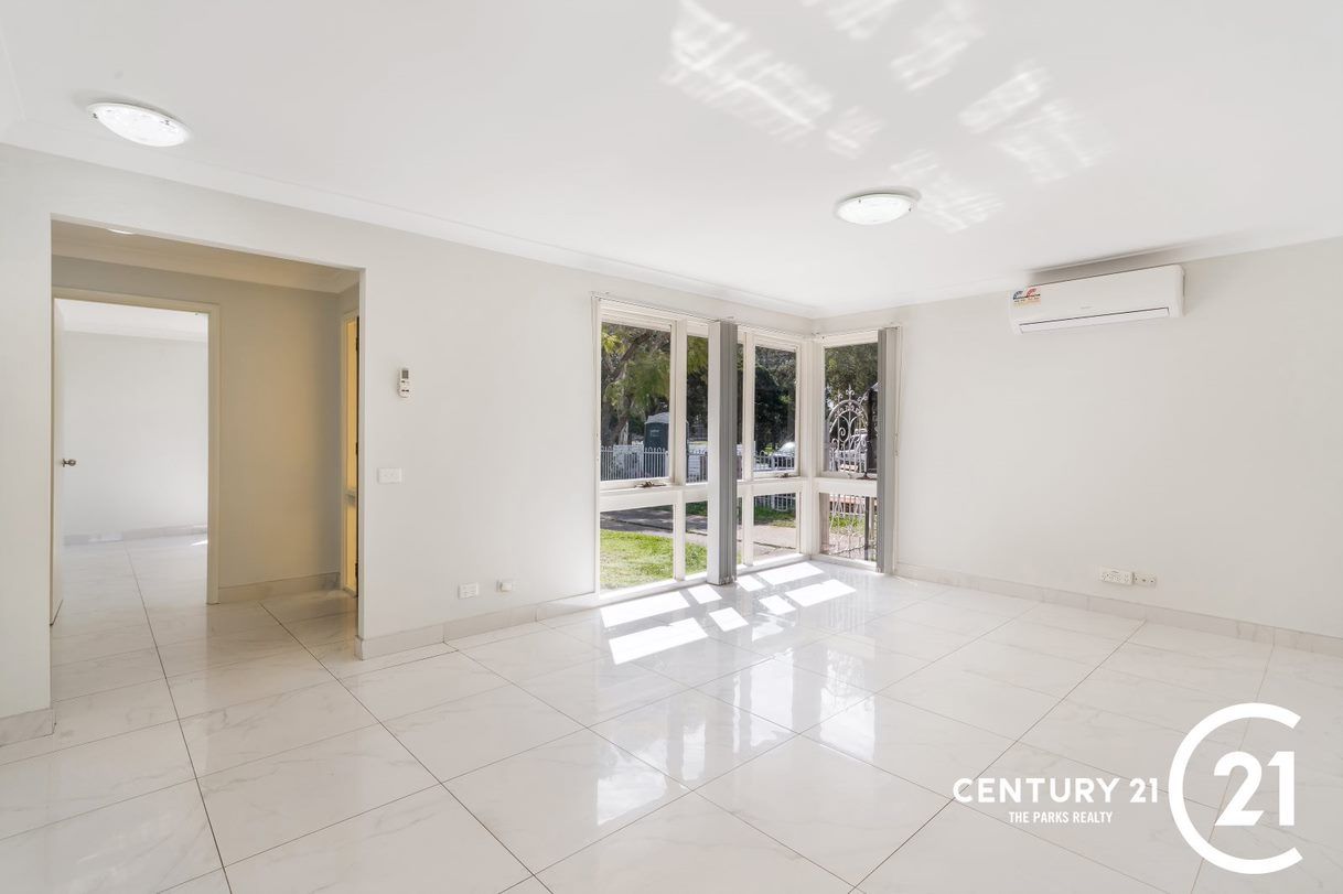 7 Knapton Street, St Johns Park NSW 2176 House For Rent Domain