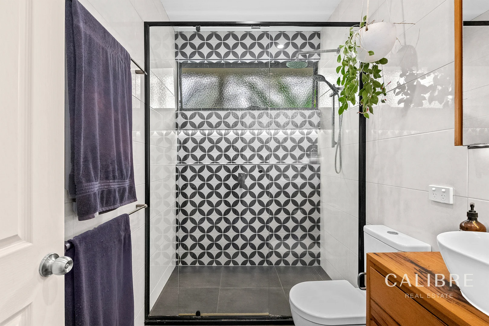 Additional image 16 of 107 Cecil Road, Bardon QLD 4065