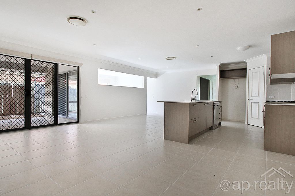 55 Juniper Street, Heathwood QLD 4110 House For Rent Domain