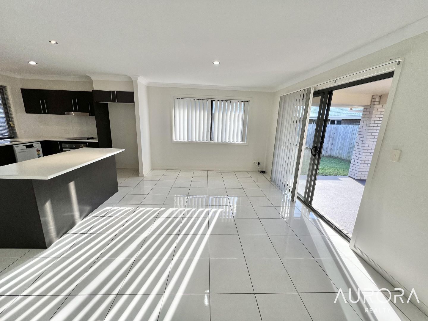 7B Riley Peter Place, Cleveland QLD 4163, Image 2