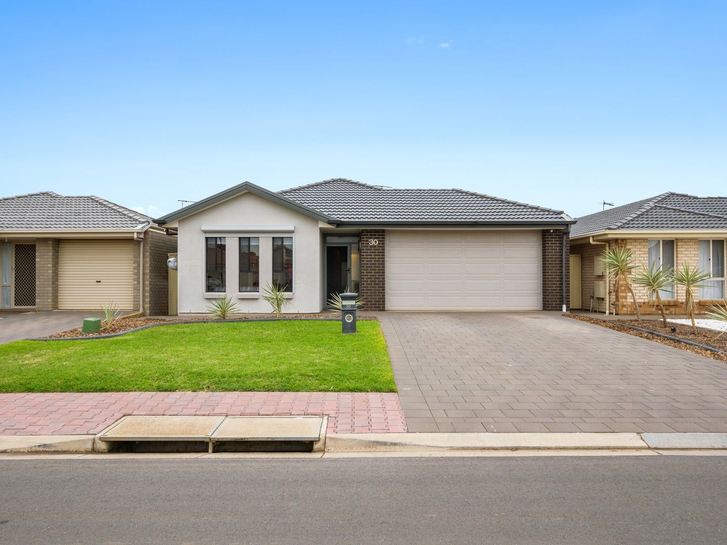 30 Valiant Road, Munno Para West SA 5115, Image 0