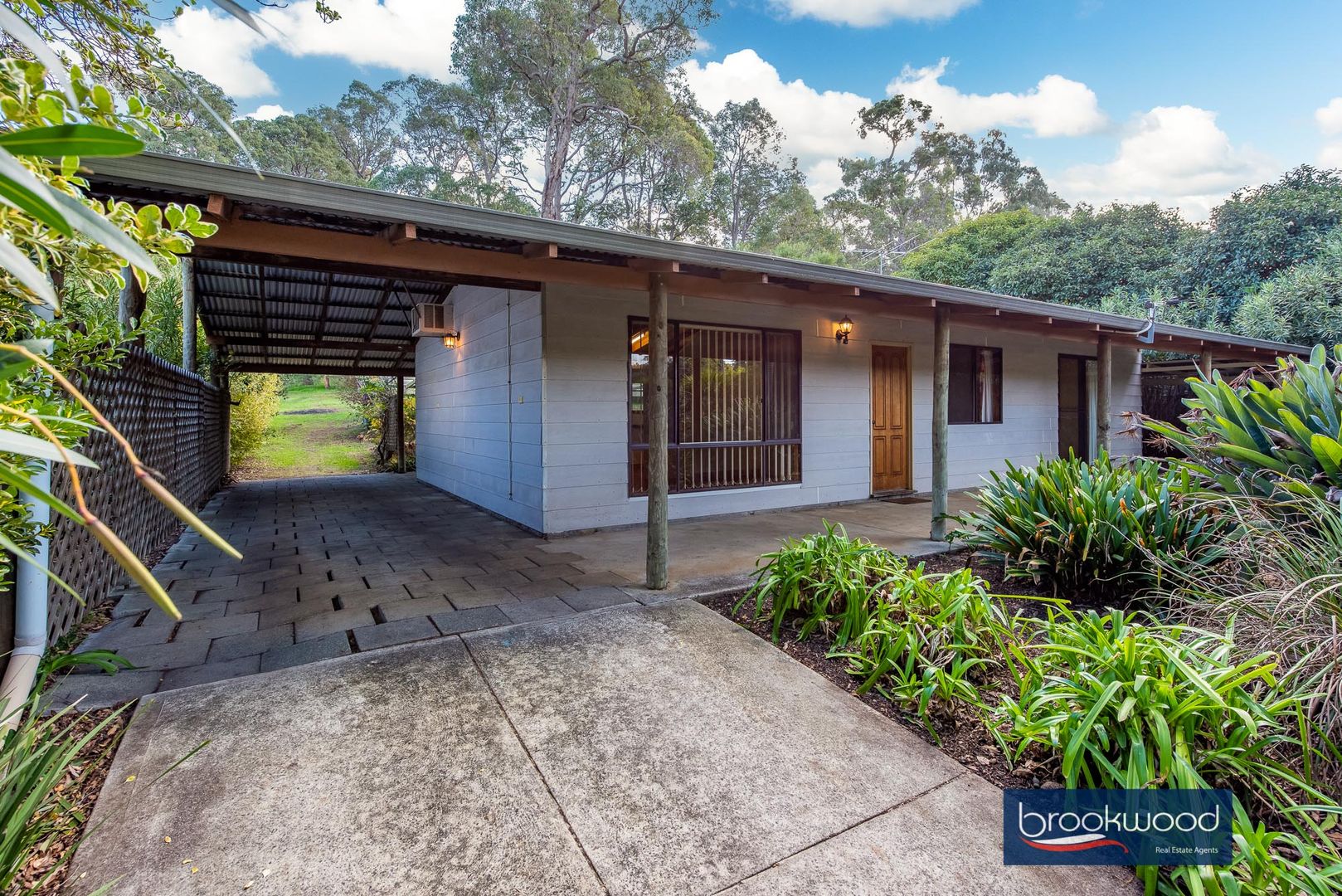 14 Yilgarn Street, Mundaring WA 6073, Image 1