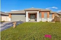 4 bedrooms House in 7 Chatham Link HARRINGTON PARK NSW, 2567