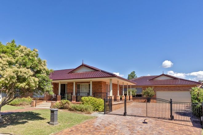Picture of 12 Links Avenue, TAMWORTH NSW 2340