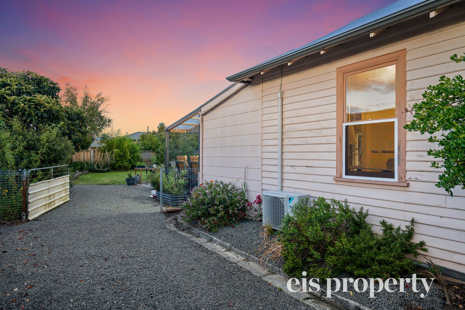 33 Sale Street, Huonville TAS 7109 Domain