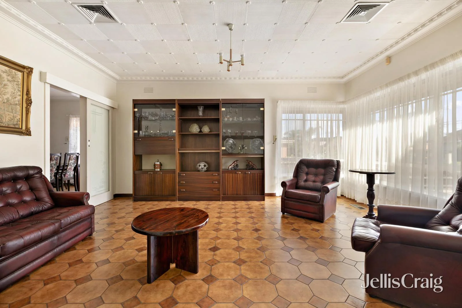 Additional image 2 of 37 St Raphael Street, Avondale Heights VIC 3034