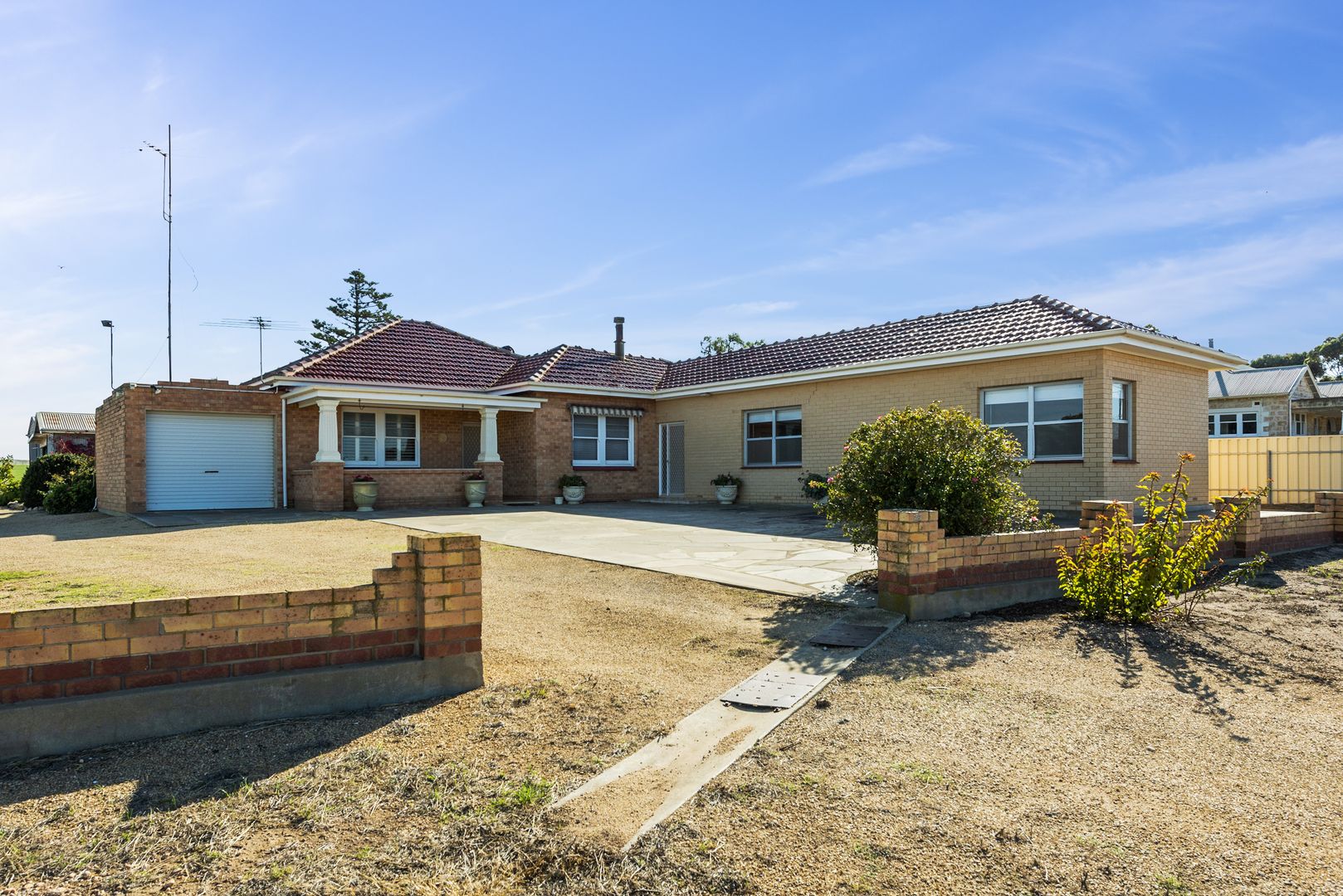 24 Main Coast Road, Pine Point SA 5571, Image 2