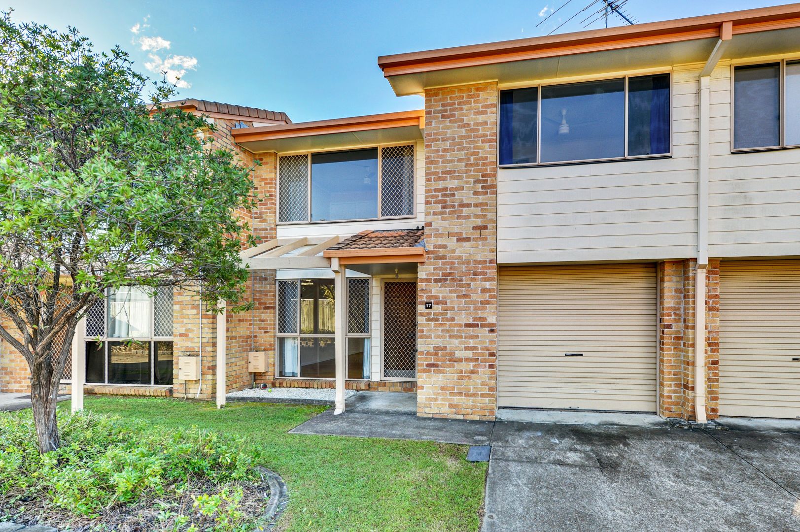 17/1A Joyce Street, East Ipswich Property History & Address Research