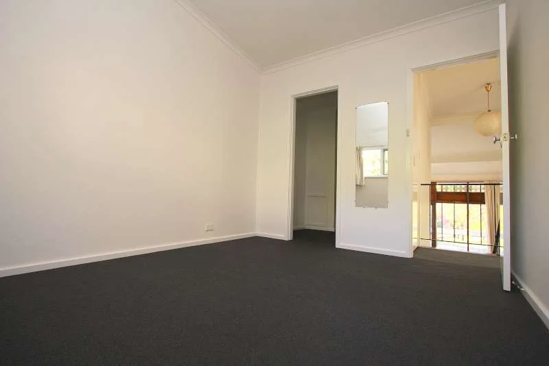 Additional image 6 of 4/4 Edmondson St, Campbell ACT 2612