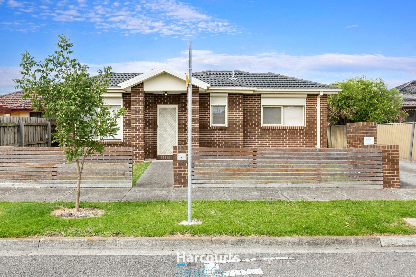 1/2 Lloyd Avenue, Epping VIC 3076