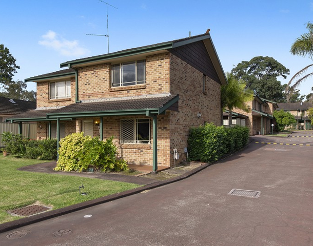 2/10 Stanbury Place, Quakers Hill NSW 2763
