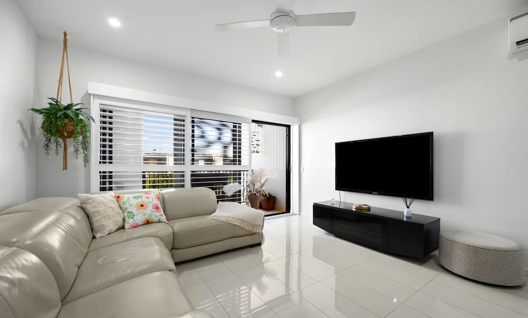 Additional image 2 of 50 Promenade Circuit, Hope Island QLD 4212