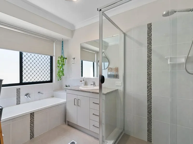 Additional image 14 of 7 Harding Close, Manly West QLD 4179