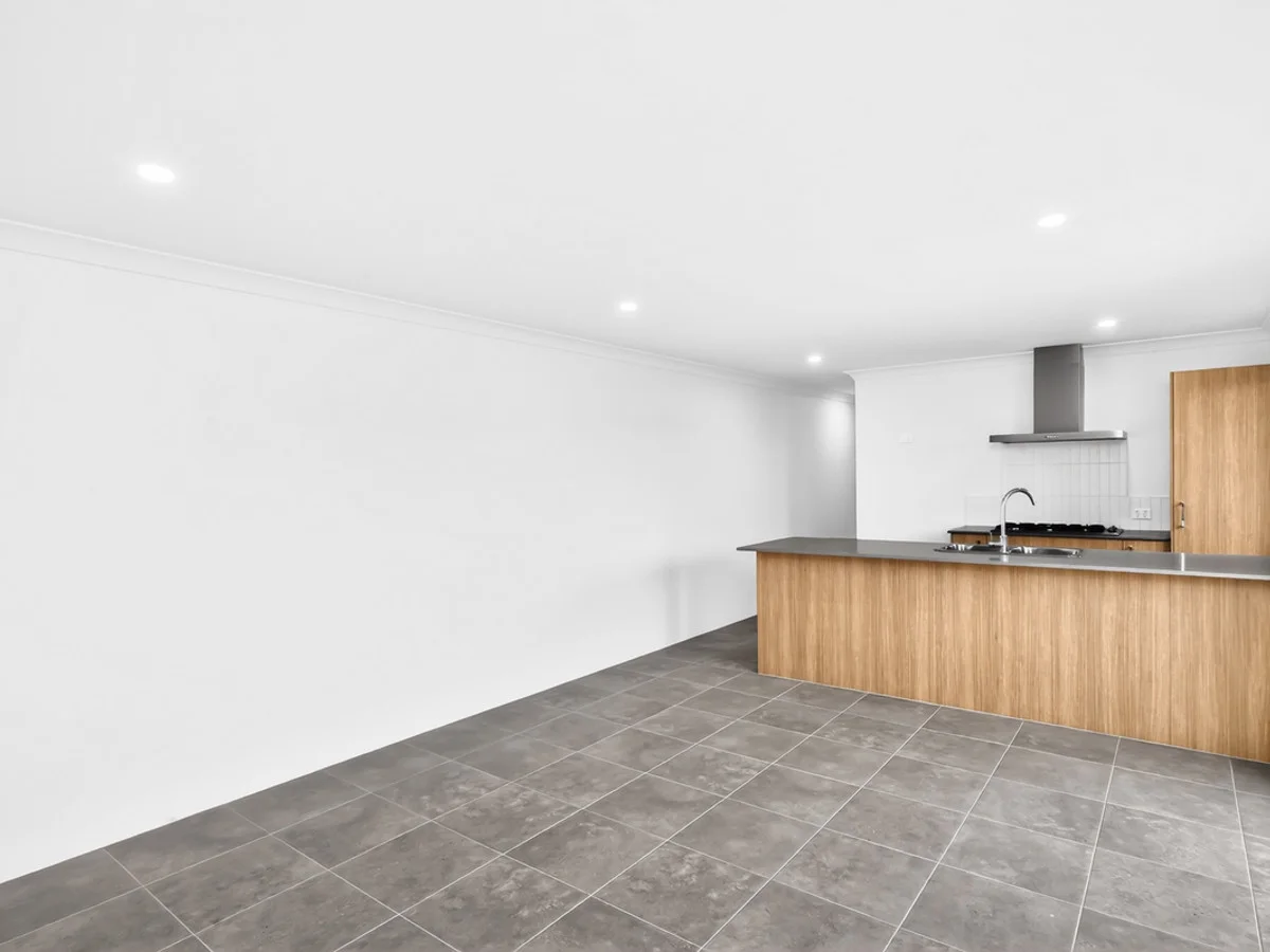 Additional image 7 of 1A Chestnut Way, Eglinton WA 6034