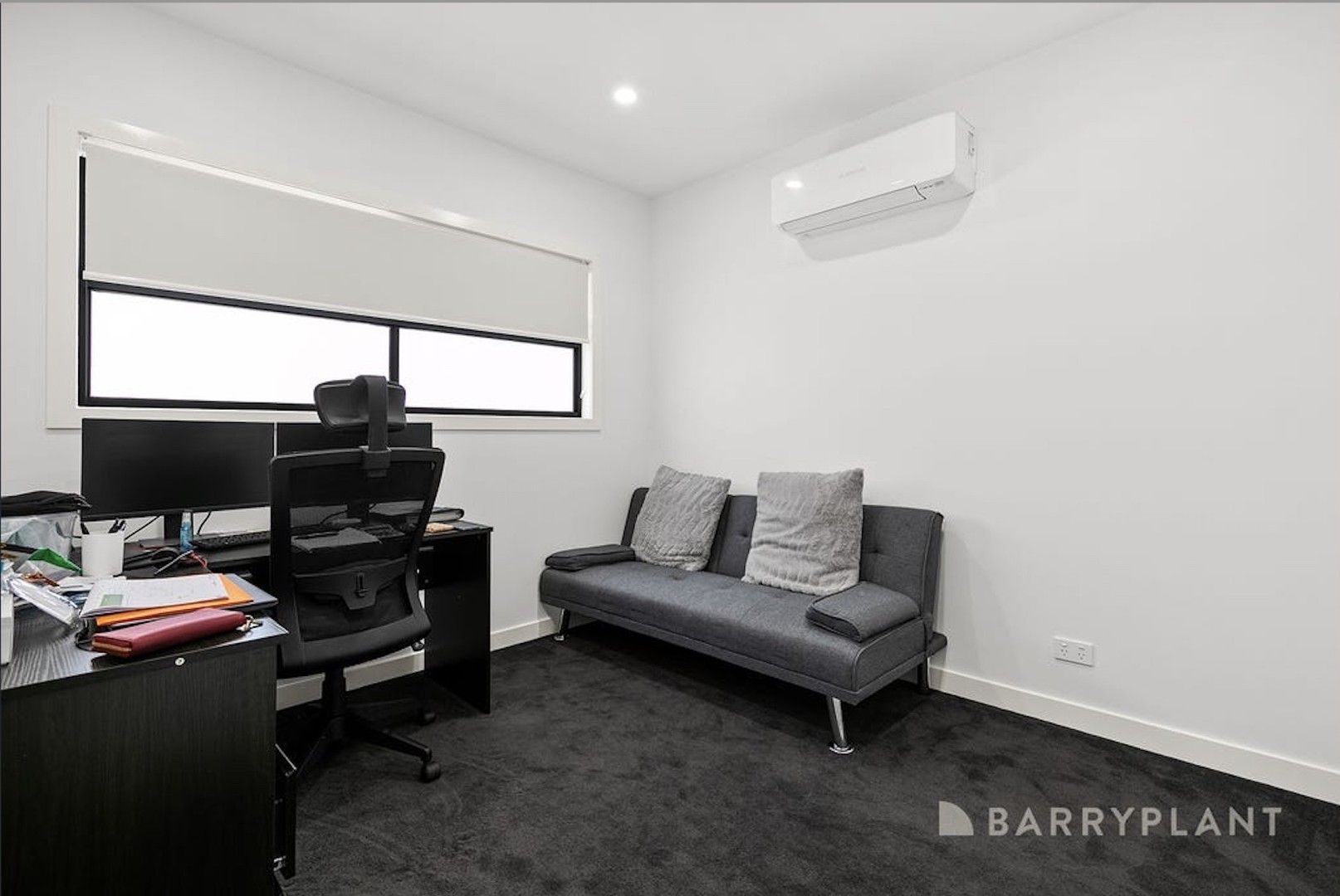 3 bedrooms House in 1/124 Evell Street GLENROY VIC, 3046