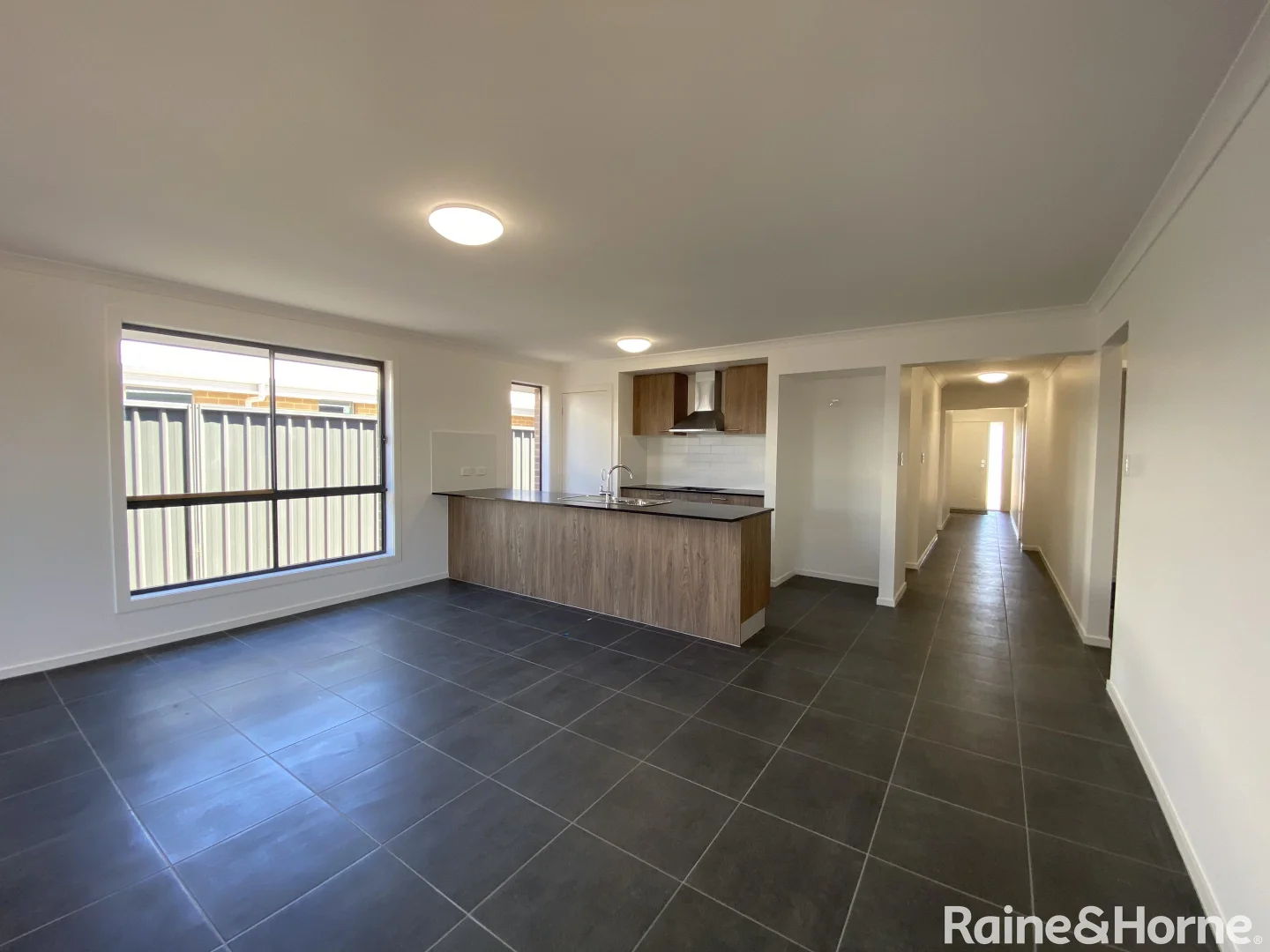 Additional image 5 of 46 West Parkway, Andrews Farm SA 5114