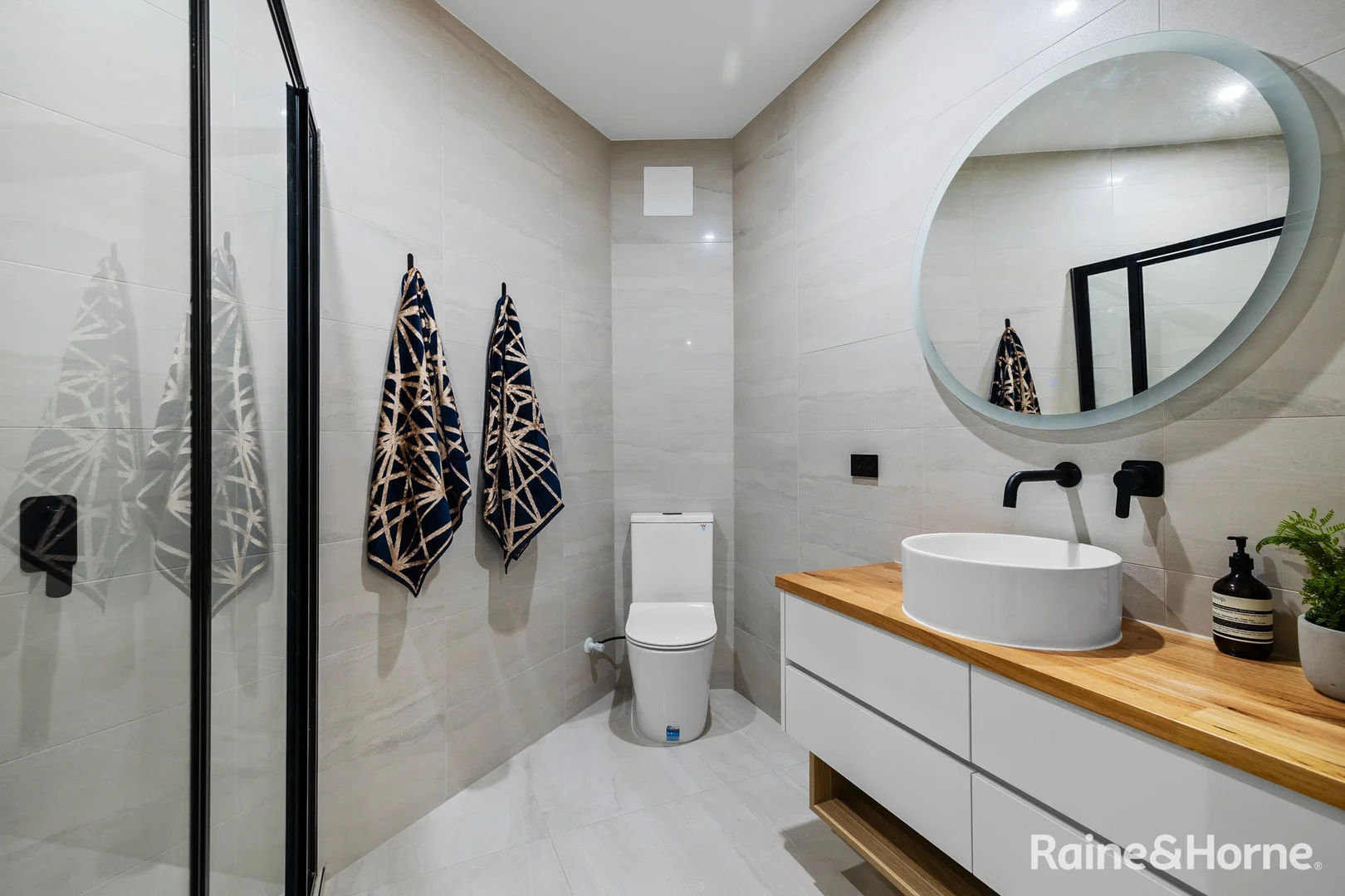 Additional image 20 of 226 Douglas Parade, Newport VIC 3015