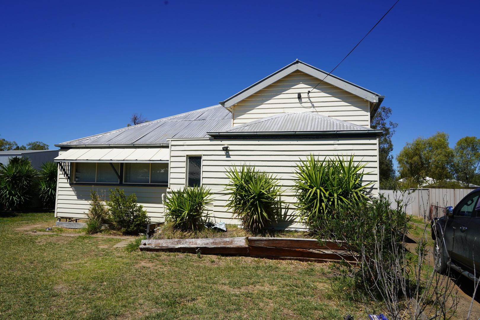 10 Lewis Street North, Roma QLD 4455, Image 2