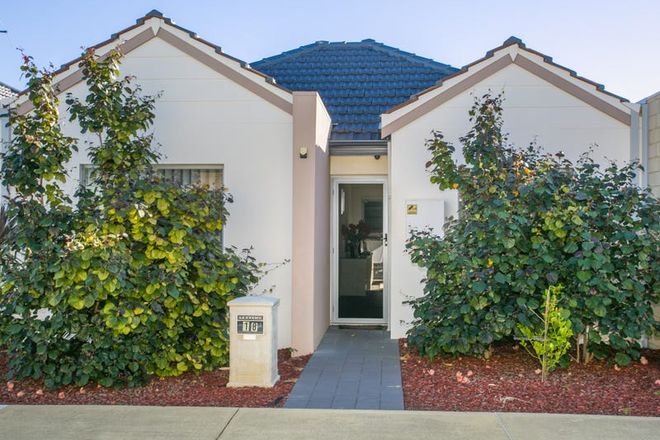 Picture of 18 Nashville Loop, CURRAMBINE WA 6028