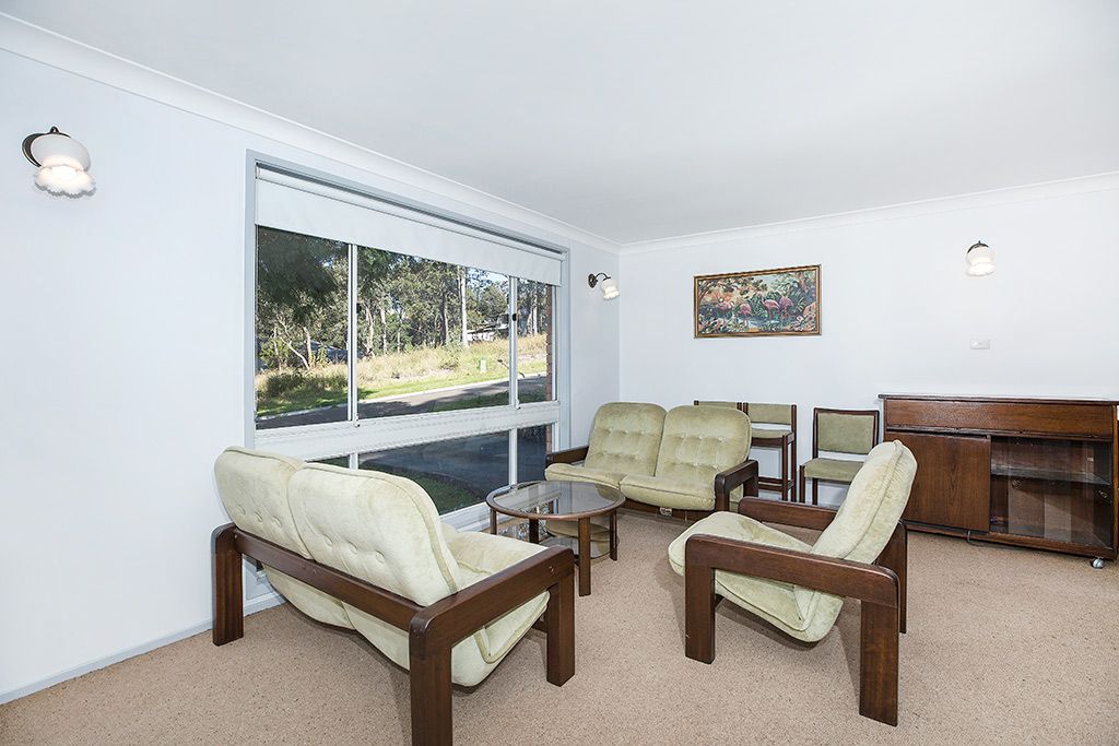 14 Jabiru Street, Carey Bay NSW 2283, Image 2