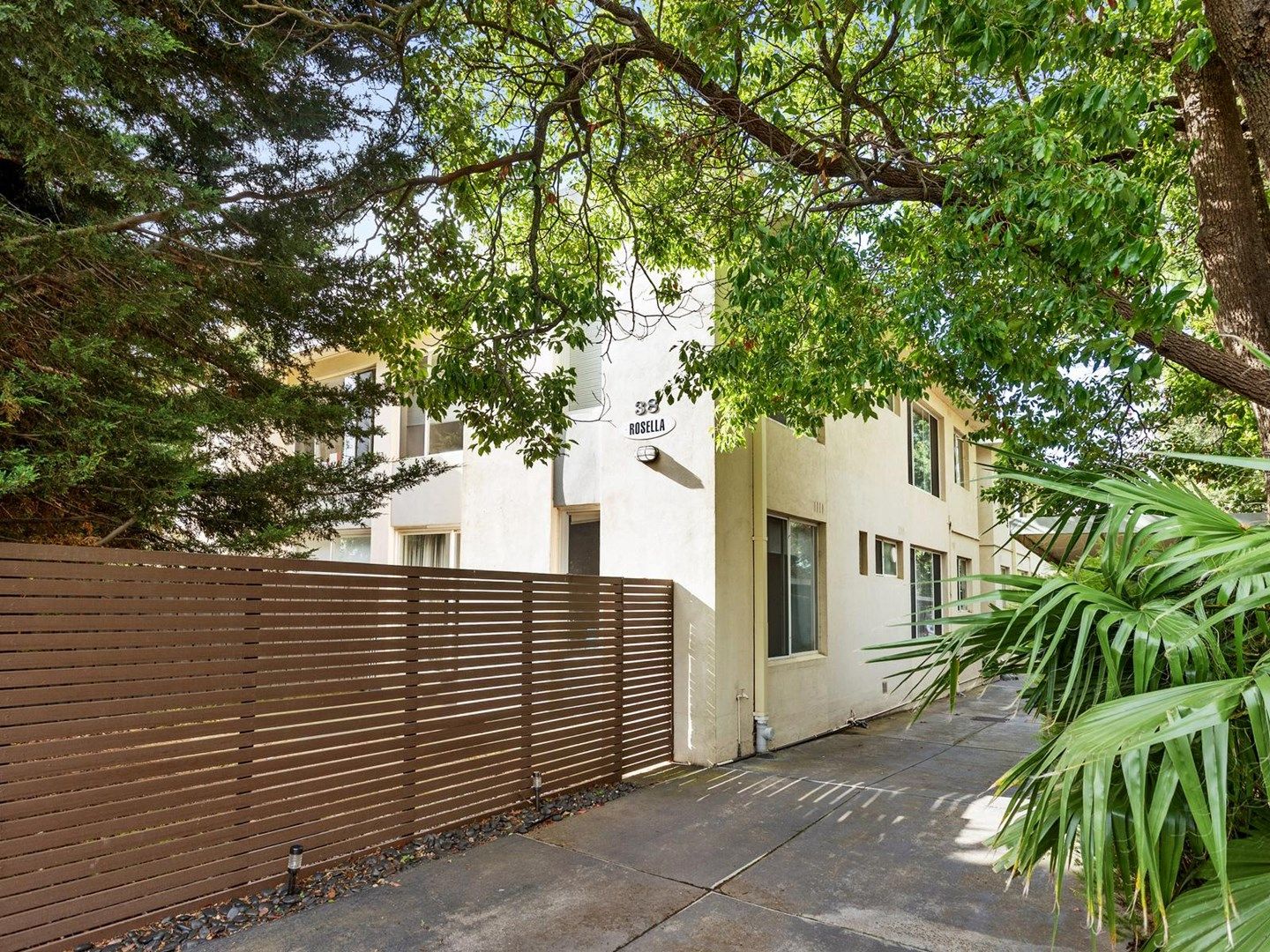 1/38 Rosella Street, Murrumbeena VIC 3163, Image 0