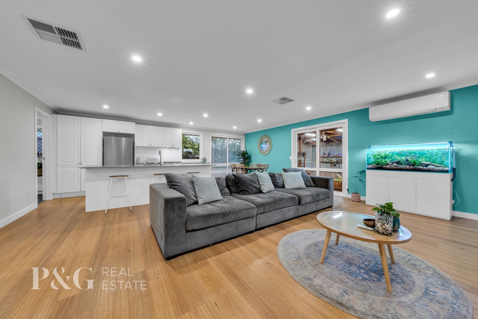 22 Kerrison Drive, Hampton Park VIC 3976, Image 2