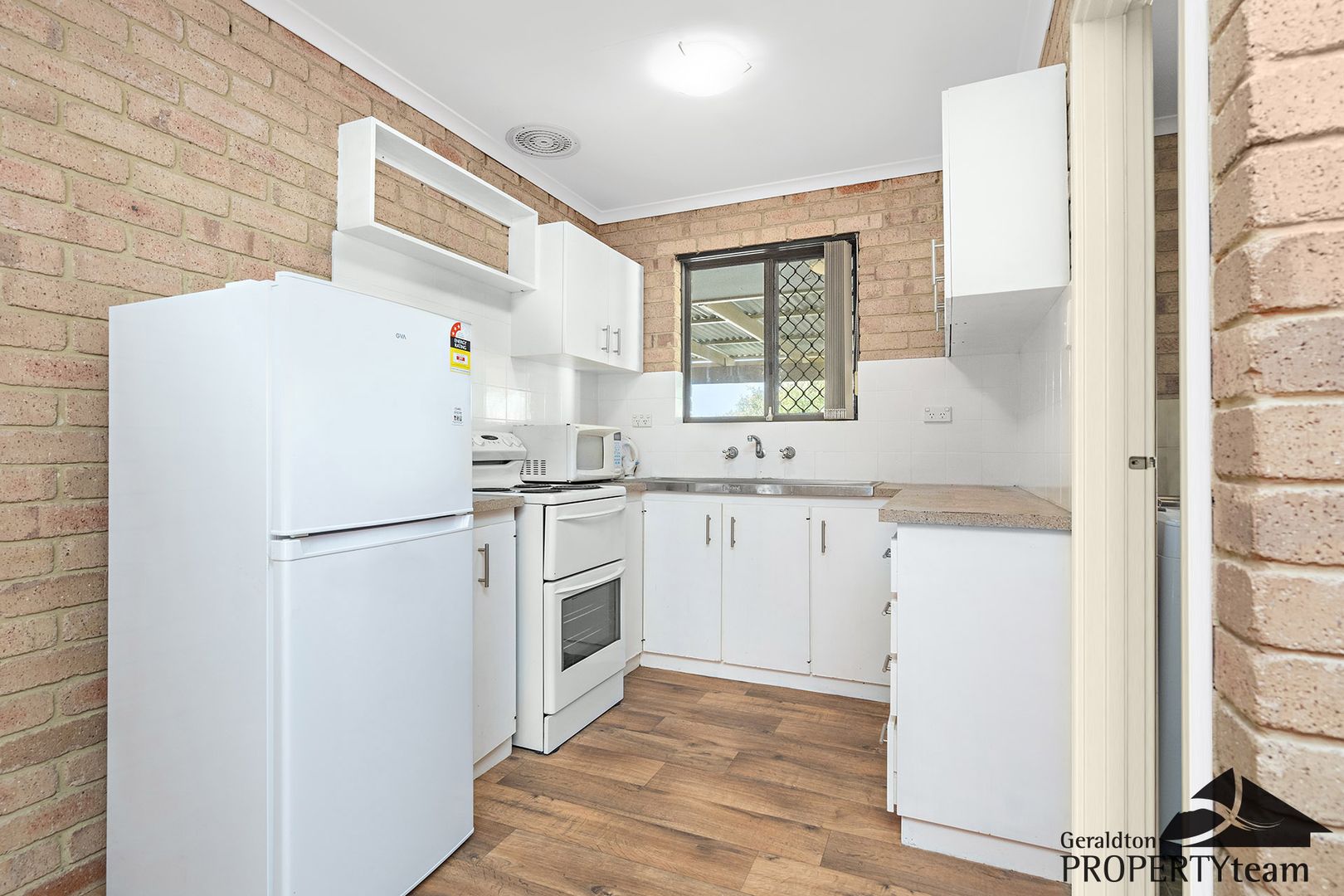 6/232 Willcock Drive, Mahomets Flats WA 6530, Image 2