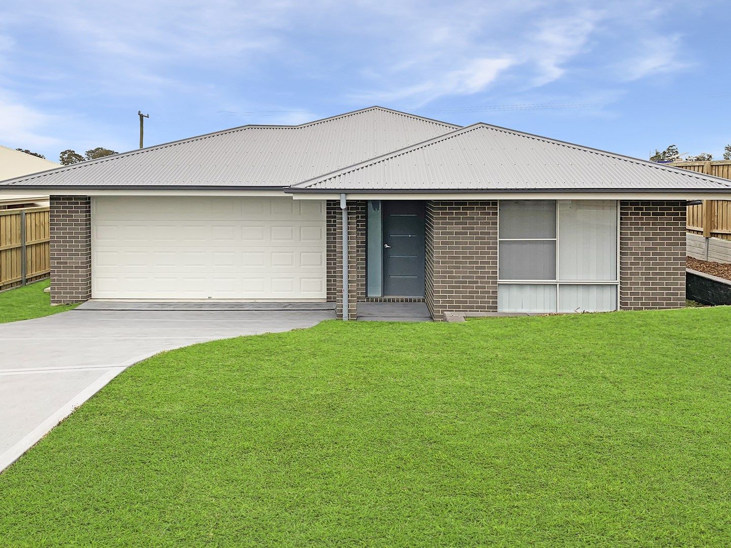 4 bedrooms House in 6 Corvina Circuit CLIFTLEIGH NSW, 2321