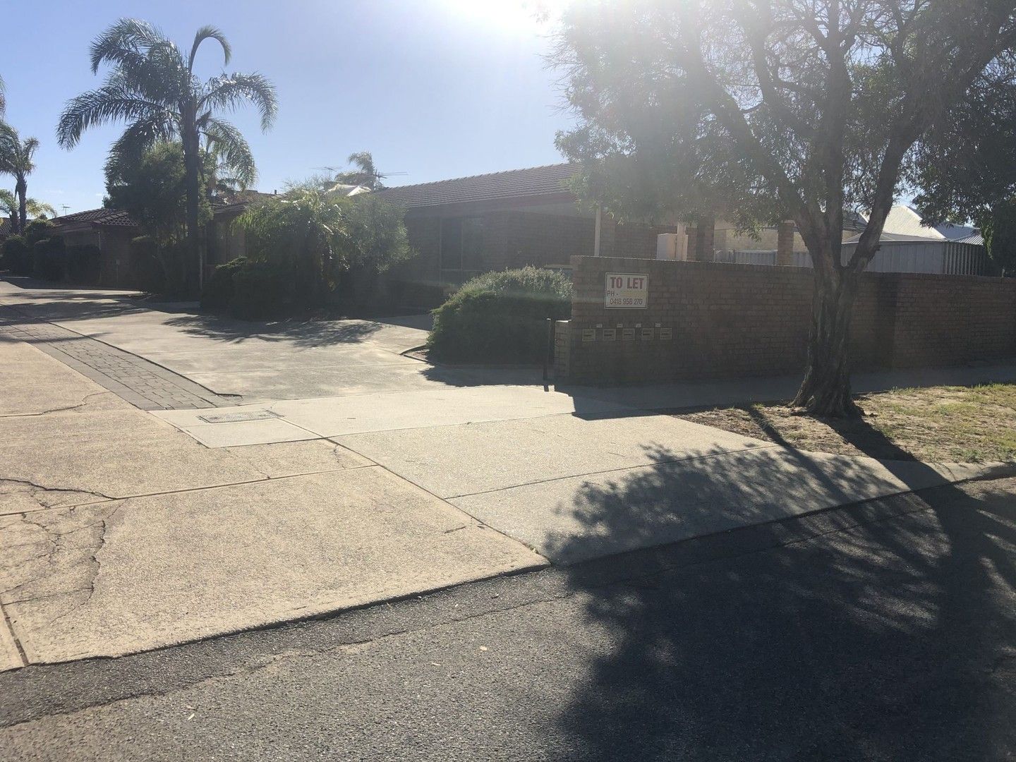 3 bedrooms Apartment / Unit / Flat in 1/158 Rutland Aveune CARLISLE WA, 6101