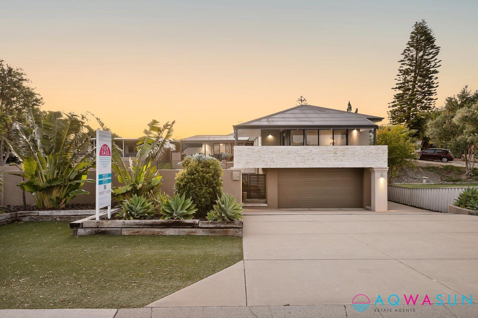 4 bedrooms House in 11 Wooleen Street GOLDEN BAY WA, 6174